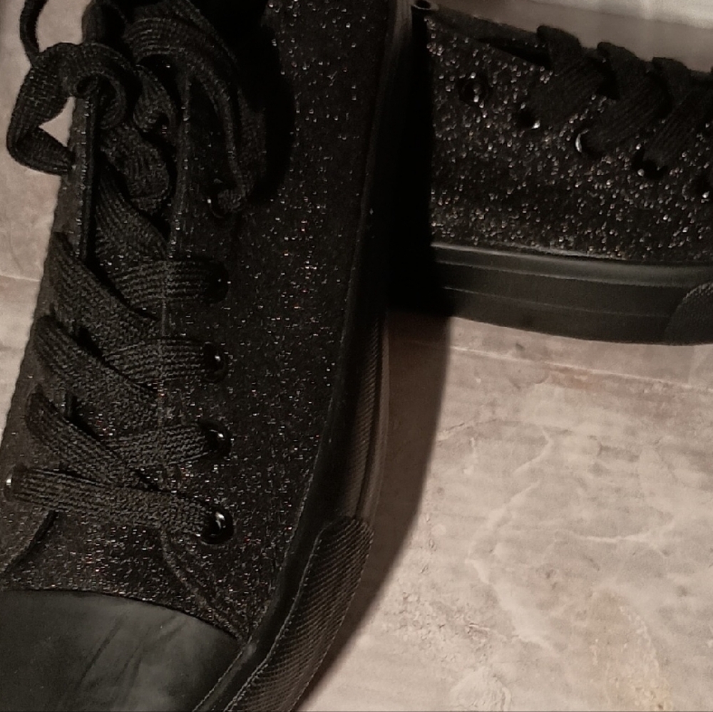 Elegant Black Glitter Women's Sneakers